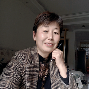 农妇赶潮