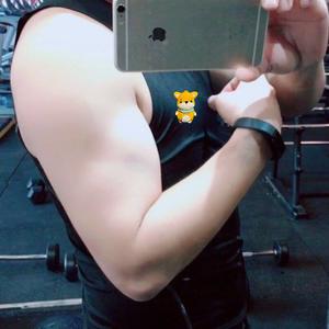 心飞翔love 头像