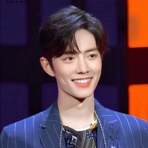 我是卖报的小佳佳 头像