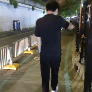 夏日念强