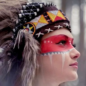 闲庭月下人 头像