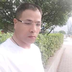 陕西李哥头像