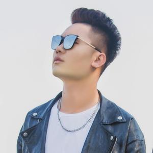 陈公子哟 头像