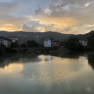 幸福艺术家语 头像