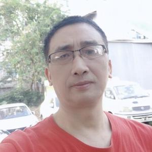 老何话情感 头像