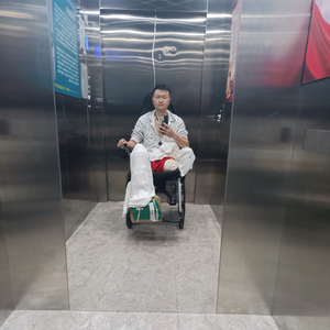 骨搬运的新舟 头像