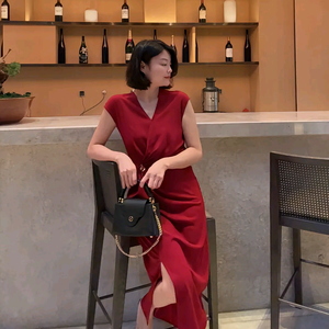 老谭私服-甄选穿搭 头像