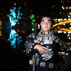 亮亮读历史 头像