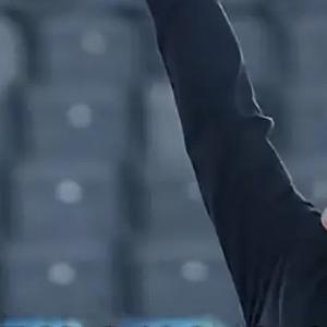 山上赏云客 头像