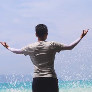 爱评论PLUS 头像