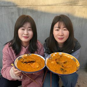 小芳和婉婉的留守生活 头像