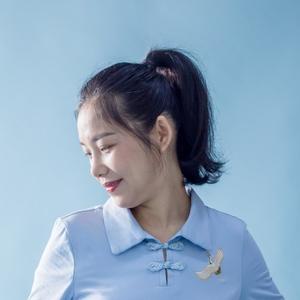 柯斯摩尔Miss邓 头像