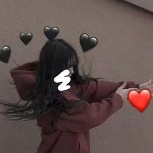 芊星雅爱拖更 头像