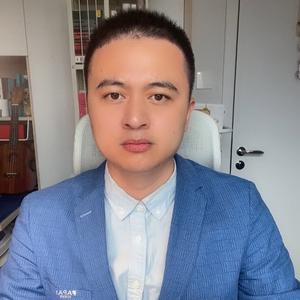 叫我肖律就行