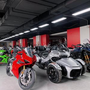 厉风行机车 头像