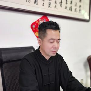 缪晓龙or谦谦易理堂 头像