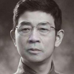 闲云野鹤笑春秋