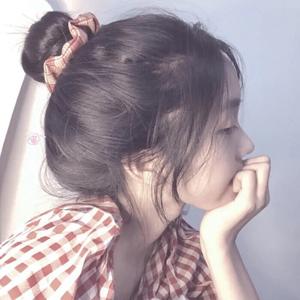 柒月上话题 头像