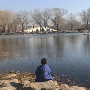 人到中年学会自渡 头像