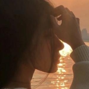 妞小肥考研 头像