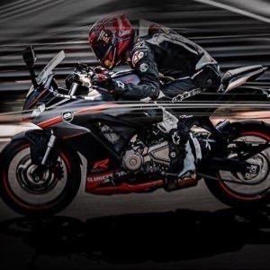 机车摩旅少年 头像