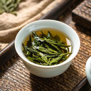 草原玩飞盘的玩家 头像