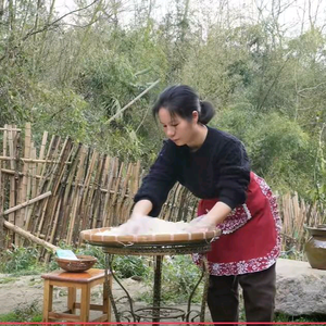 山居洛小梨 头像