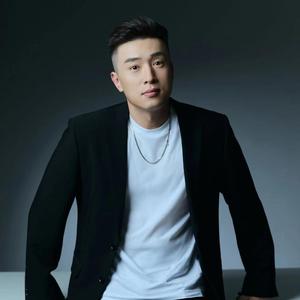 小小岩哥 头像