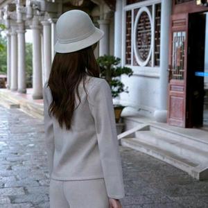 骑马看日出 头像