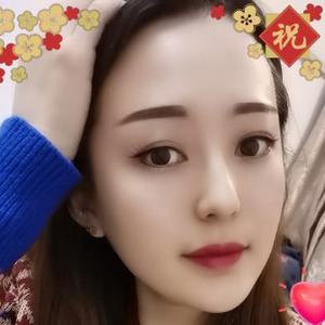 卖打火机的小女孩