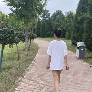 爱生活巴里5n 头像