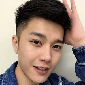 自能生羽翼何必仰天梯