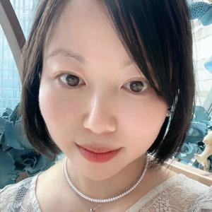 梁韵里 头像