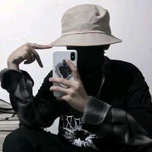 筠邬.头像