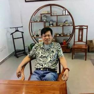 中艺馨书画院黄国铭 头像
