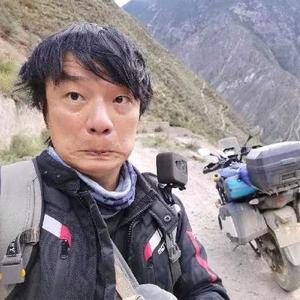 灰鞋 头像