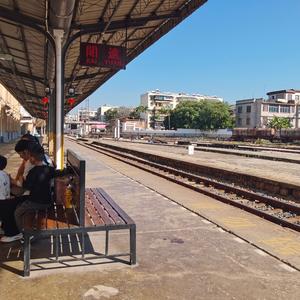 爱在云南727 头像