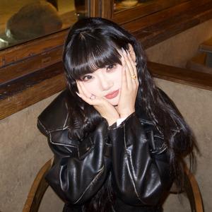 小茉莉molly（发疯版） 头像