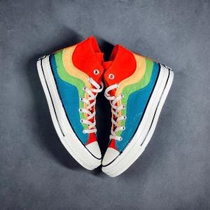 天空红白蓝 头像