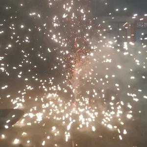 上进的诗意晚风 头像