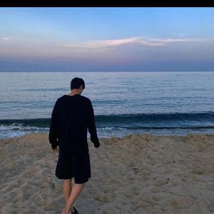 库诺米嘿呀 头像