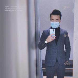 隔壁萧同学 头像