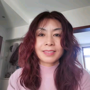 跟着霞姐看世界 头像