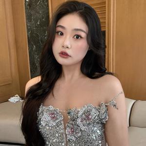 淡淡girl 头像